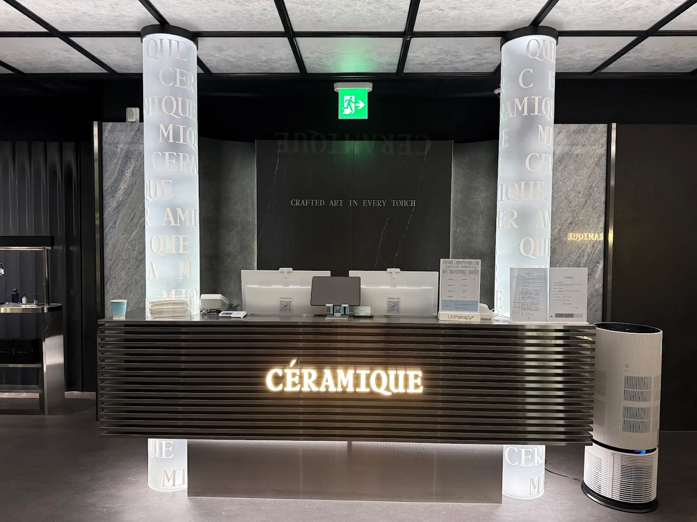 Ceramique Clinic Gangnam - Dermatology clinic in Gangnam, Seoul Korea